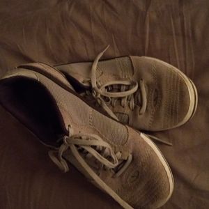 Puma, brown sneakers , Super cute